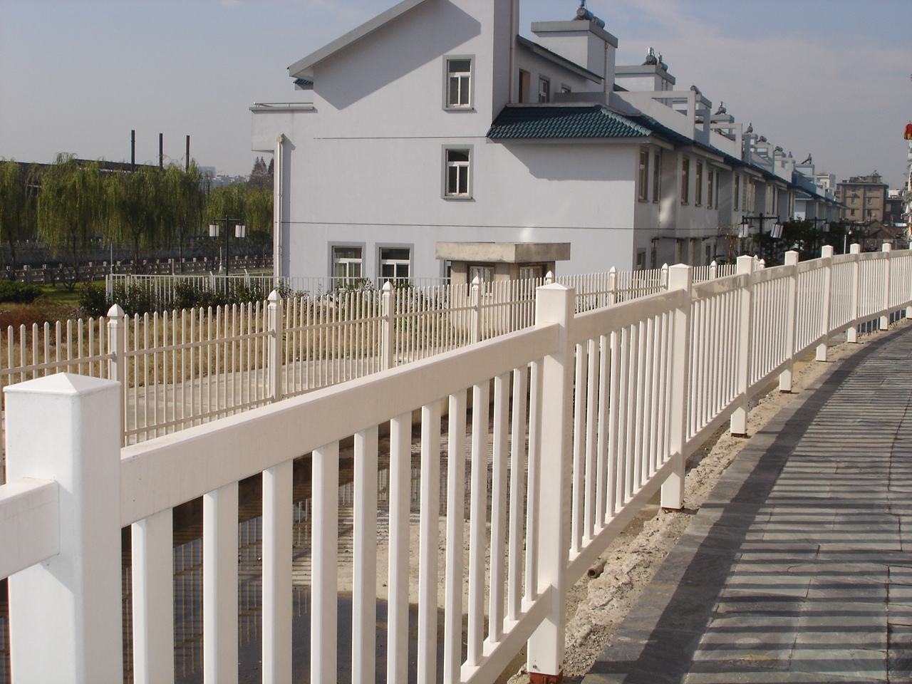 河北PVC圍墻護欄